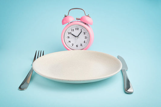 ⏳ Il Digiuno Intermittente e la Dieta: Una Strategia Antica per Obiettivi Moderni
